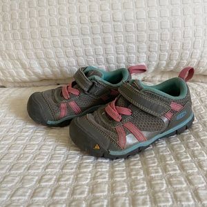 Keen Shoes | Little Kids Chandler | Toddler Size 9